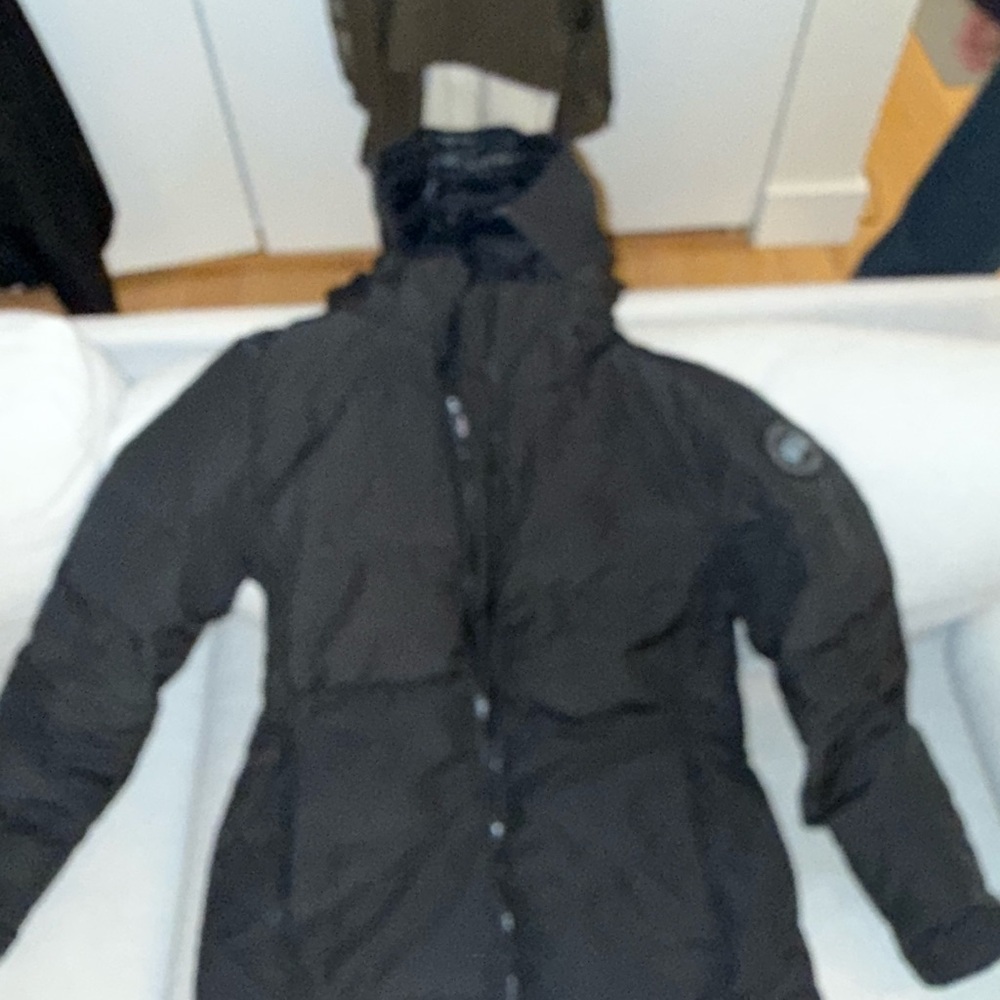 Canada Goose Women's Black Puffer Jacket